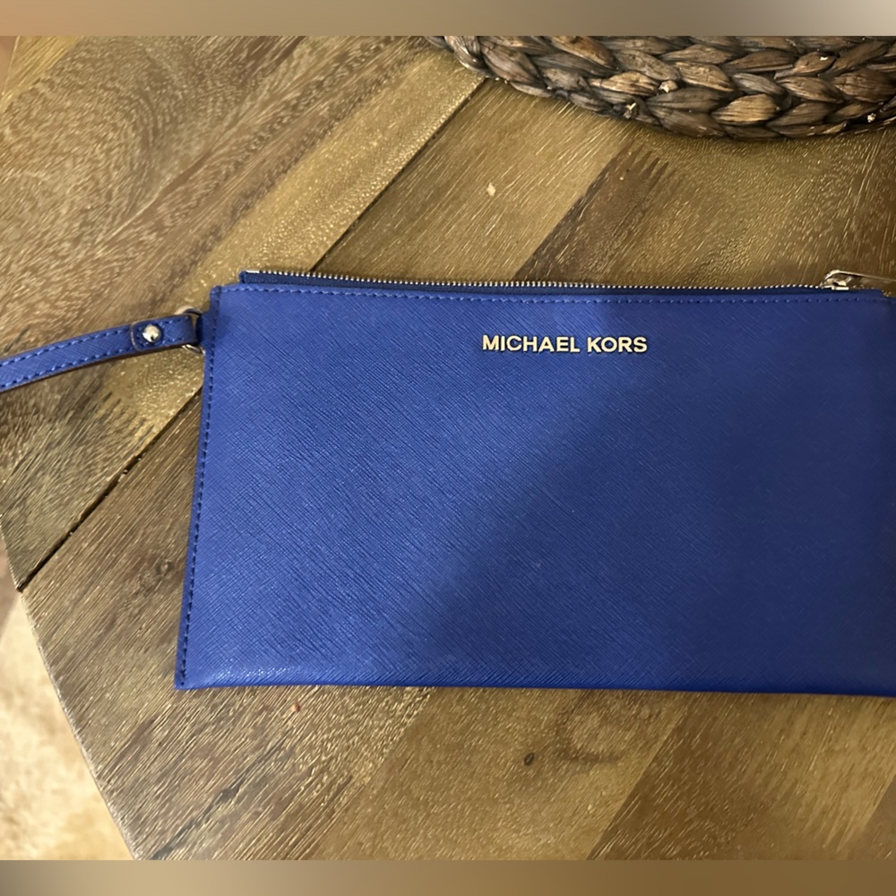 Michael Kors Wristlet